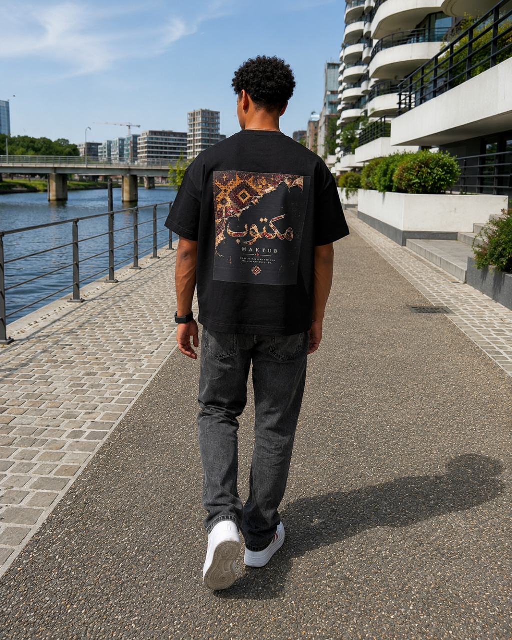 Maktub Oversized Tee